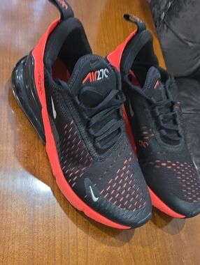 Nike Men's Air Max 270 Black & Red Athletic Sneakers